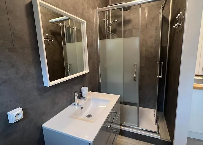 Maison 47m2 Meublee 200m לה ברנרי-אן-רץ